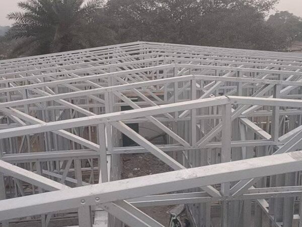 Roofing steel trusses