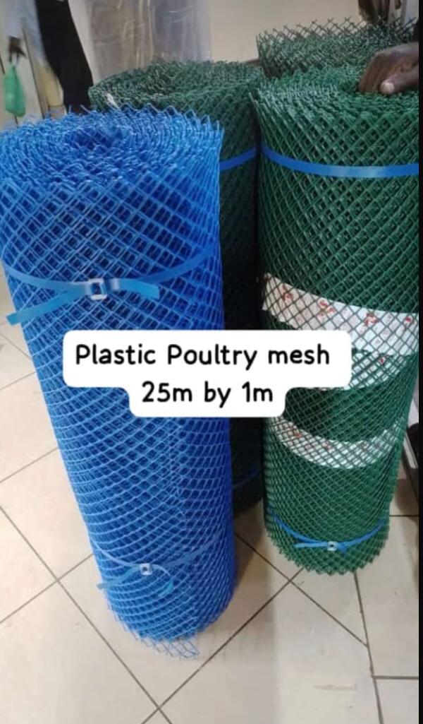 PLASTIC POULTRY MESH 25mx 1m.