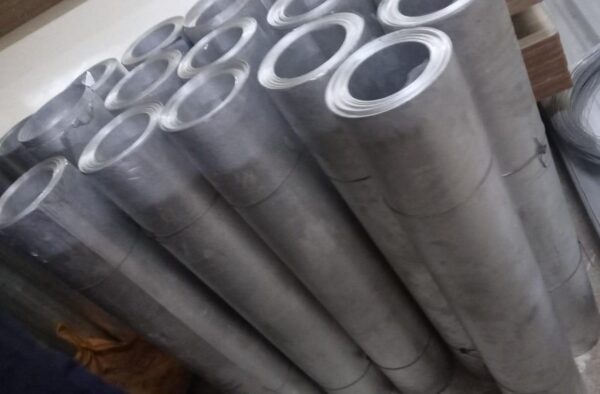 PLAIN SHEETS GALVANIZED 30g & 32g Rolls.